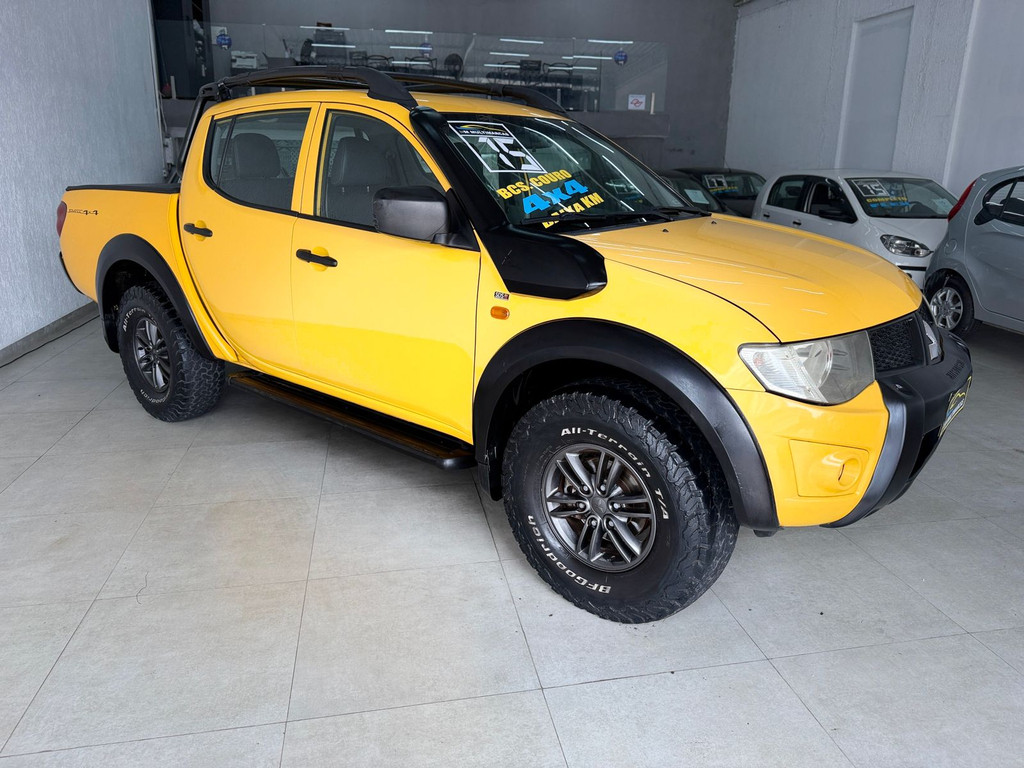 MMC L200 TRITON SAVANA 2014