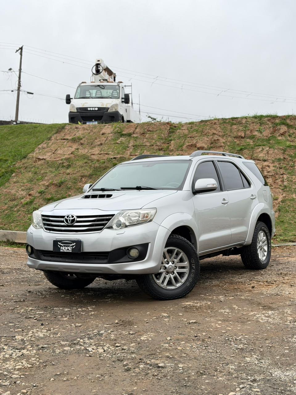 Toyota Hiluxsw4 Srv4x4 2013